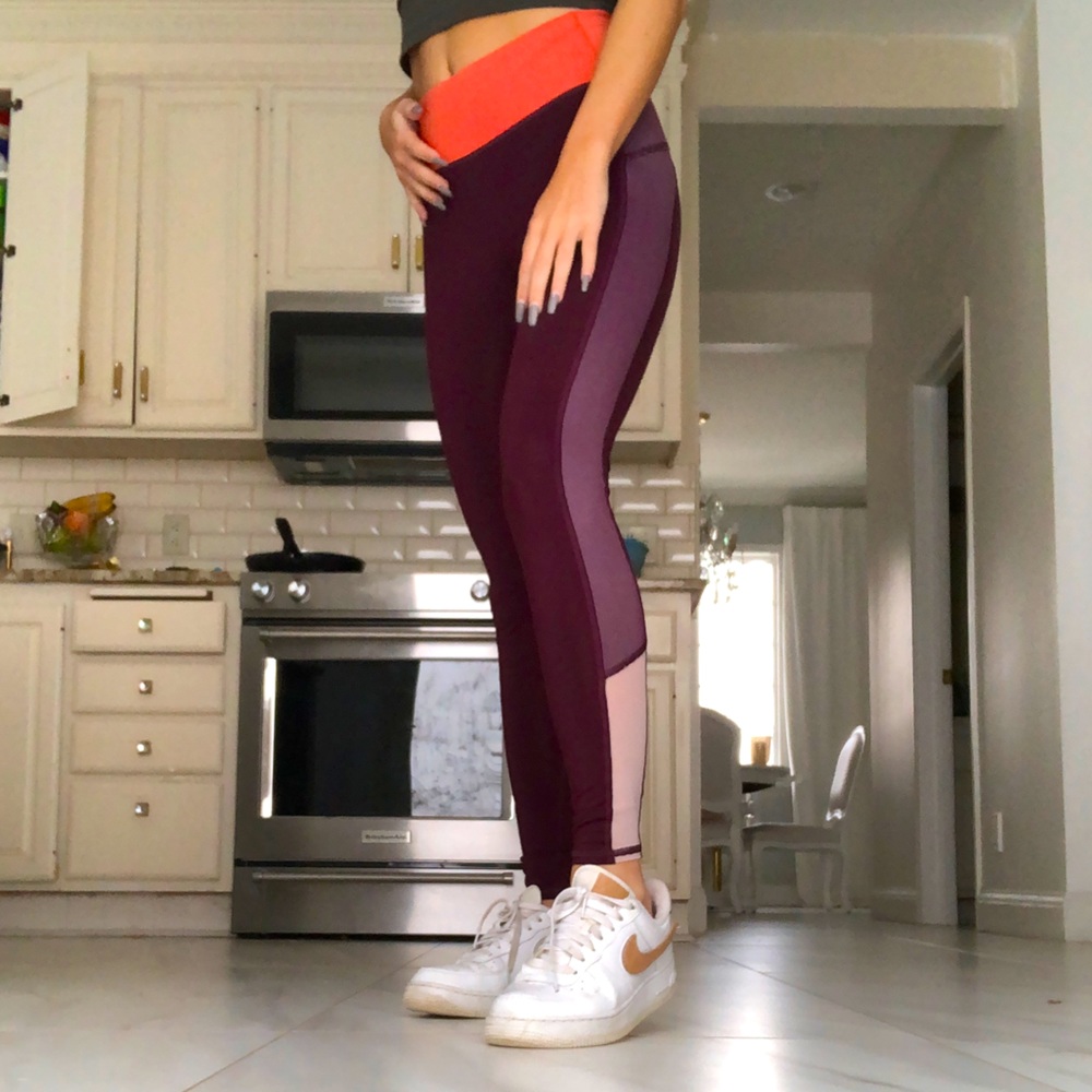 Aerie maroon leggings